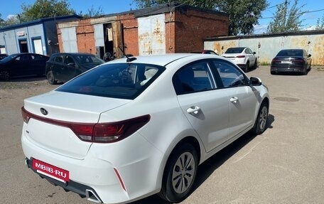 KIA Rio IV, 2020 год, 1 590 000 рублей, 5 фотография