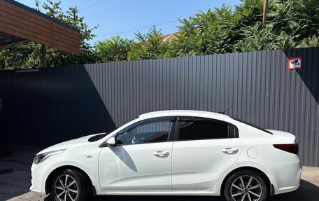 KIA Rio IV, 2017 год, 1 490 000 рублей, 2 фотография