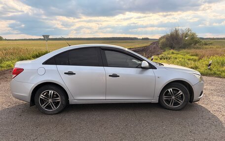 Chevrolet Cruze II, 2012 год, 600 000 рублей, 3 фотография