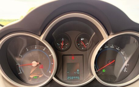 Chevrolet Cruze II, 2012 год, 600 000 рублей, 9 фотография