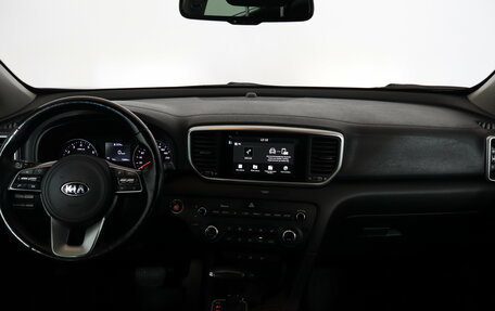 KIA Sportage IV рестайлинг, 2019 год, 2 199 000 рублей, 10 фотография