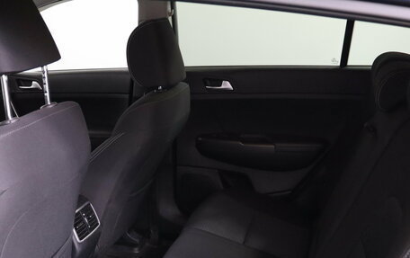 KIA Sportage IV рестайлинг, 2019 год, 2 199 000 рублей, 12 фотография