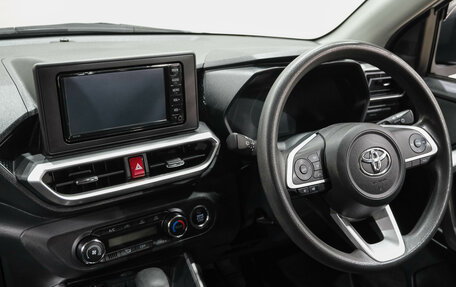 Toyota Raize I, 2021 год, 1 689 000 рублей, 19 фотография