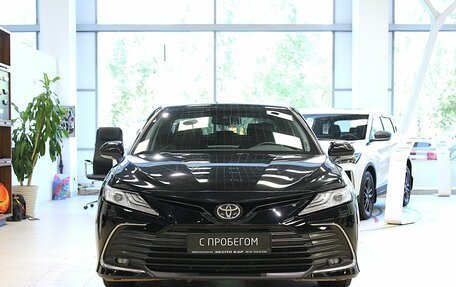 Toyota Camry, 2021 год, 2 650 000 рублей, 2 фотография