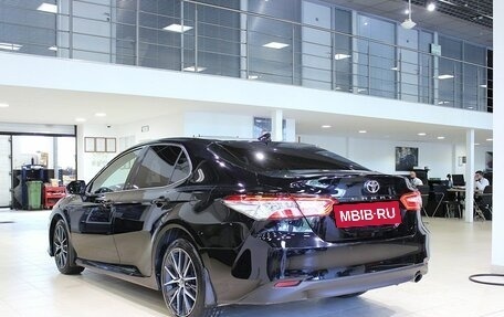 Toyota Camry, 2021 год, 2 650 000 рублей, 4 фотография