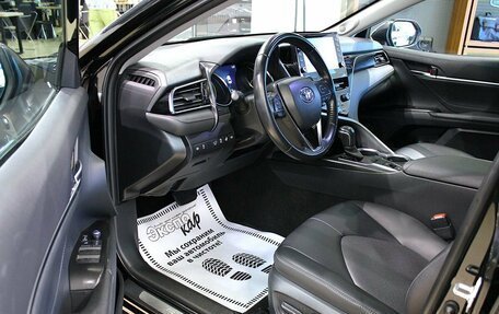 Toyota Camry, 2021 год, 2 650 000 рублей, 7 фотография