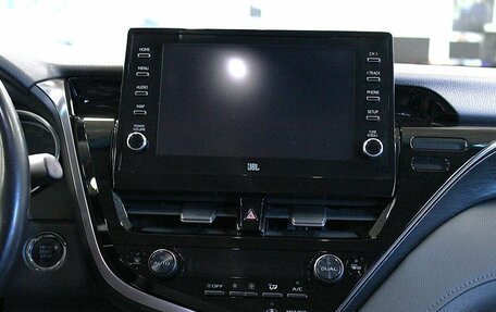 Toyota Camry, 2021 год, 2 650 000 рублей, 15 фотография