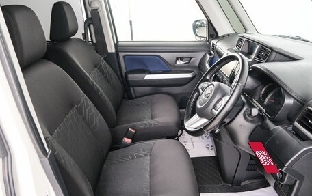 Toyota Roomy I, 2017 год, 1 039 000 рублей, 8 фотография