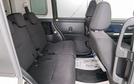 Toyota Roomy I, 2017 год, 1 039 000 рублей, 20 фотография