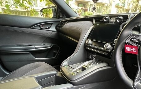 Honda Insight III, 2018 год, 2 280 000 рублей, 5 фотография
