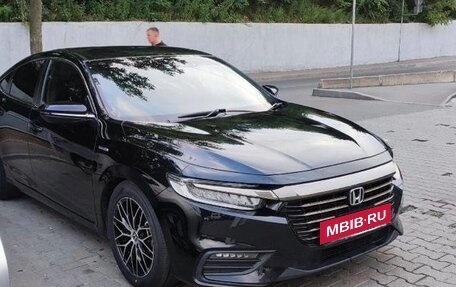 Honda Insight III, 2018 год, 2 280 000 рублей, 3 фотография