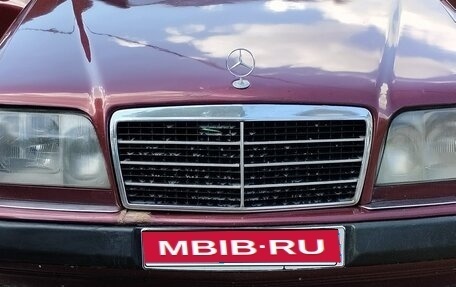 Mercedes-Benz E-Класс, 1996 год, 760 000 рублей, 1 фотография