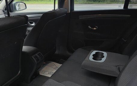 Renault Laguna III рестайлинг, 2009 год, 720 000 рублей, 13 фотография