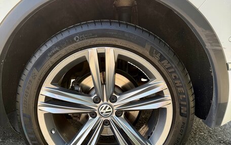 Volkswagen Tiguan II, 2018 год, 2 450 000 рублей, 12 фотография