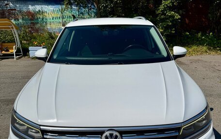 Volkswagen Tiguan II, 2018 год, 2 450 000 рублей, 25 фотография