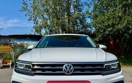 Volkswagen Tiguan II, 2018 год, 2 450 000 рублей, 24 фотография