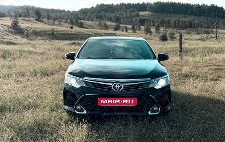Toyota Camry, 2015 год, 2 000 000 рублей, 15 фотография