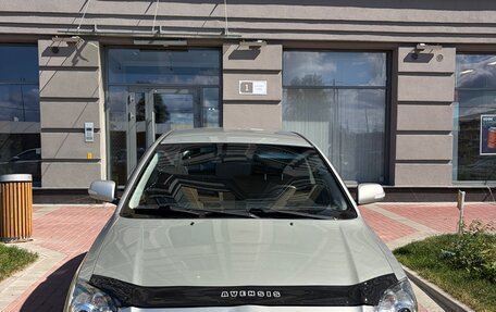 Toyota Avensis III рестайлинг, 2008 год, 635 000 рублей, 2 фотография