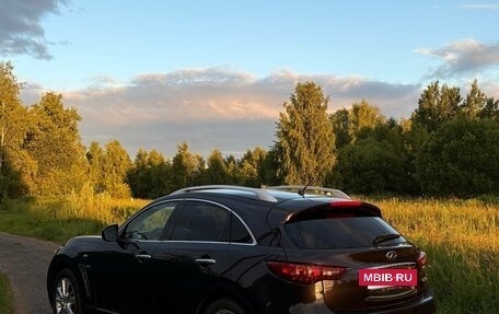 Infiniti QX70, 2016 год, 2 350 000 рублей, 4 фотография