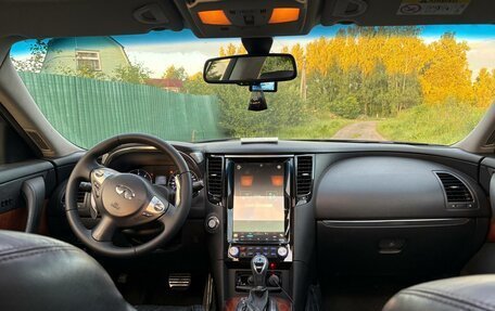 Infiniti QX70, 2016 год, 2 350 000 рублей, 16 фотография