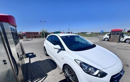 Hyundai i30 II рестайлинг, 2015 год, 1 250 000 рублей, 4 фотография