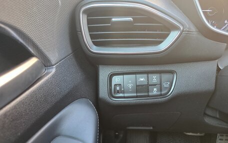 Hyundai Santa Fe IV, 2018 год, 2 670 000 рублей, 7 фотография