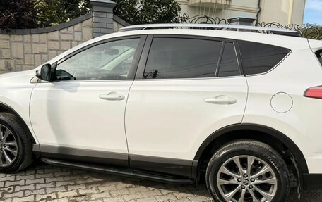 Toyota RAV4, 2018 год, 2 549 000 рублей, 3 фотография