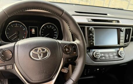 Toyota RAV4, 2018 год, 2 549 000 рублей, 7 фотография