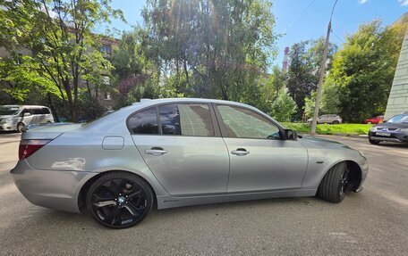 BMW 5 серия, 2006 год, 1 300 000 рублей, 3 фотография