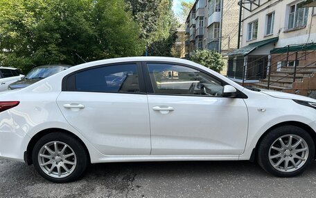 KIA Rio IV, 2021 год, 1 150 000 рублей, 4 фотография