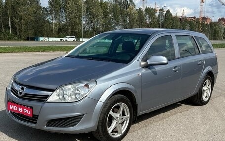 Opel Astra H, 2011 год, 595 000 рублей, 1 фотография