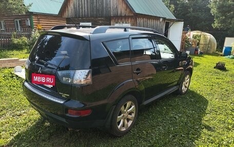 Mitsubishi Outlander III рестайлинг 3, 2011 год, 1 090 000 рублей, 6 фотография