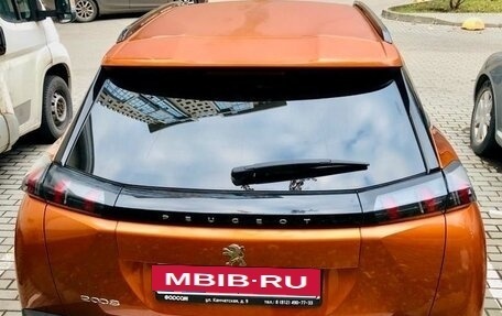 Peugeot 2008 II, 2022 год, 1 790 000 рублей, 4 фотография
