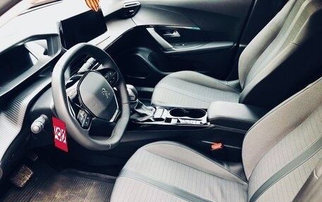 Peugeot 2008 II, 2022 год, 1 790 000 рублей, 5 фотография