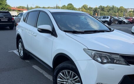 Toyota RAV4, 2013 год, 2 000 000 рублей, 2 фотография