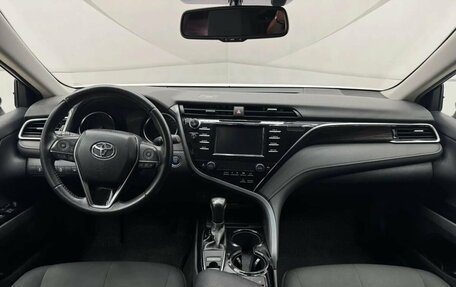 Toyota Camry, 2020 год, 2 899 000 рублей, 7 фотография