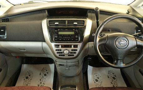 Toyota Opa I рестайлинг, 2003 год, 599 000 рублей, 13 фотография