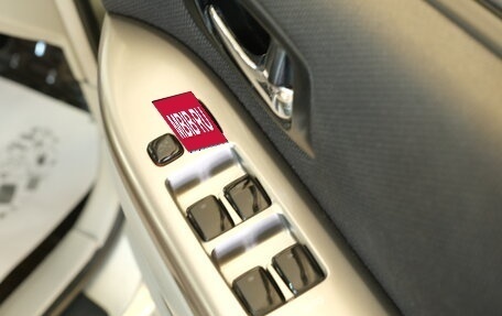 Toyota Opa I рестайлинг, 2003 год, 599 000 рублей, 9 фотография