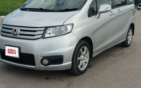 Honda Freed I, 2012 год, 1 085 000 рублей, 2 фотография