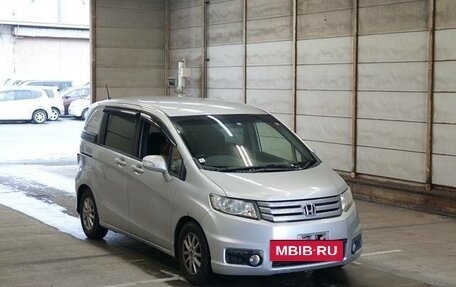 Honda Freed I, 2012 год, 1 085 000 рублей, 19 фотография
