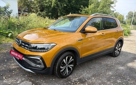 Volkswagen T-Cross I, 2020 год, 1 900 000 рублей, 5 фотография