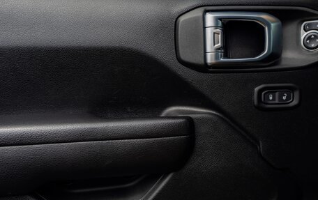 Jeep Wrangler, 2021 год, 4 900 000 рублей, 18 фотография