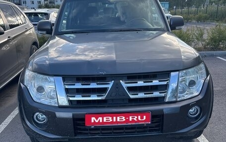 Mitsubishi Pajero IV, 2011 год, 2 000 000 рублей, 1 фотография