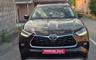 Toyota Highlander, 2021 год, 6 700 000 рублей, 1 фотография