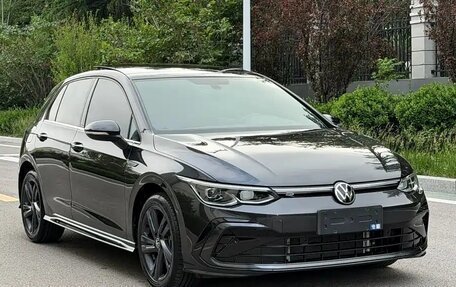Volkswagen Golf VIII, 2023 год, 1 960 000 рублей, 5 фотография