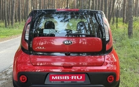 KIA Soul II рестайлинг, 2018 год, 1 730 000 рублей, 4 фотография