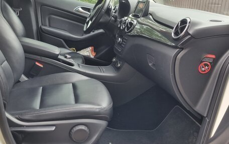 Mercedes-Benz B-Класс, 2012 год, 1 100 000 рублей, 12 фотография