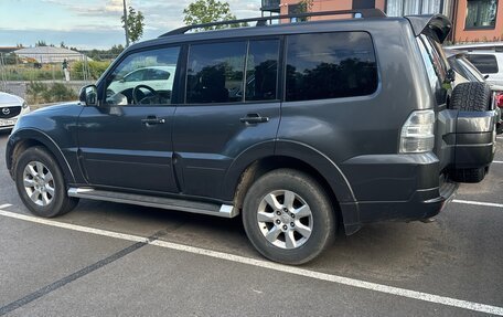 Mitsubishi Pajero IV, 2011 год, 2 000 000 рублей, 2 фотография