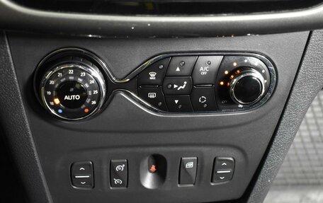 Renault Sandero II рестайлинг, 2016 год, 779 100 рублей, 18 фотография