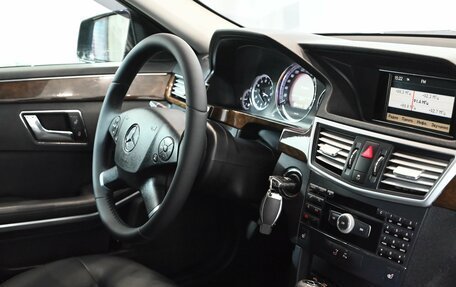 Mercedes-Benz E-Класс, 2010 год, 990 000 рублей, 14 фотография